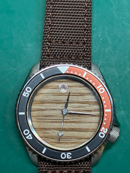 Handmade Oak Wooden Dial Men's Watch